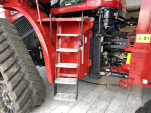 2020 Case IH Steiger 470 AFS Connect RowTrac CVX tractor in a field