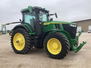 2023 JOHN DEERE 7R 310 Tractor – 310 HP, IVT Transmission, Front and Rear PTO, Signature Edition, CommandPro Joystick