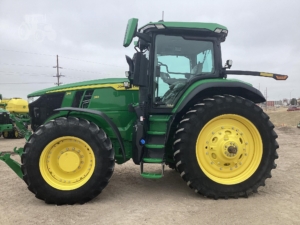 2023 JOHN DEERE 7R 310 Tractor – 310 HP, IVT Transmission, Front and Rear PTO, Signature Edition, CommandPro Joystick