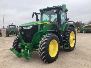 2023 JOHN DEERE 7R 310 Tractor – 310 HP, IVT Transmission, Front and Rear PTO, Signature Edition, CommandPro Joystick