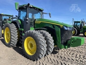 2023 JOHN DEERE 8R 340 Tractor – 340 HP, IVT Transmission, Premium Comfort, ActiveSeat II, 5 SCVs, Extended Warranty