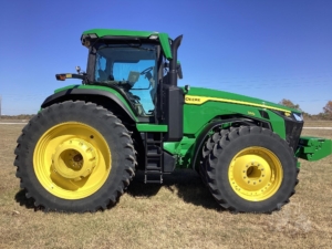 2023 JOHN DEERE 8R 340 Tractor – 340 HP, IVT Transmission, Premium Comfort, ActiveSeat II, 5 SCVs, Extended Warranty