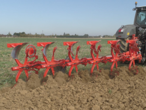 KUHN MASTER 183 Mounted Plough