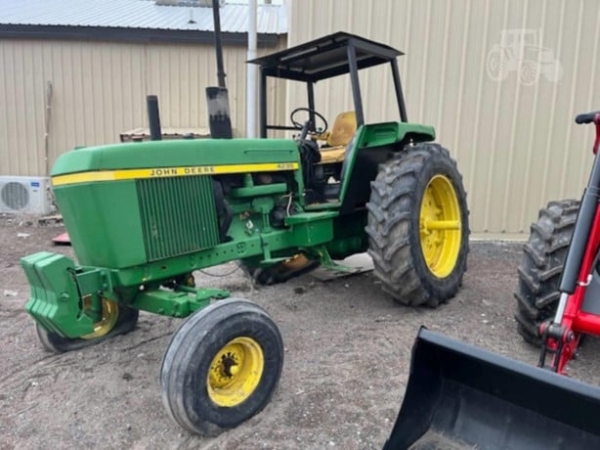 1977 John Deere 4230