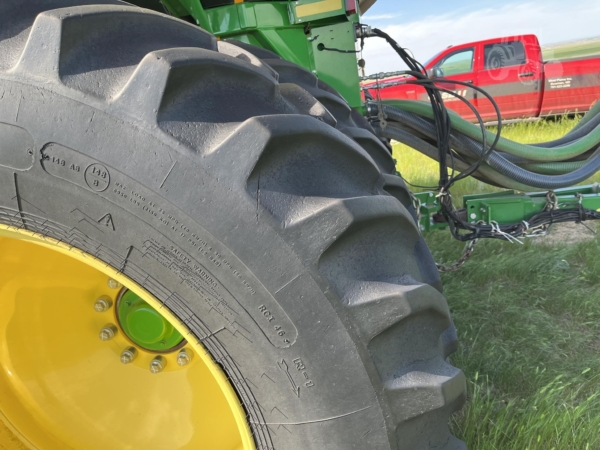 2014 John Deere 1895 Air Seeder in the field