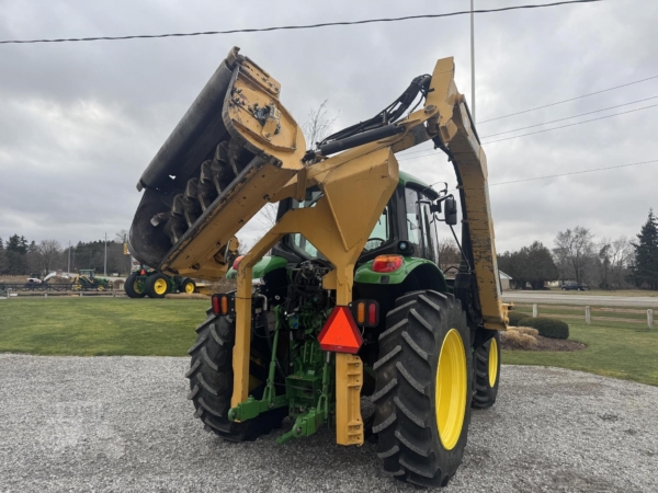 2018 John Deere 6110M Tractor