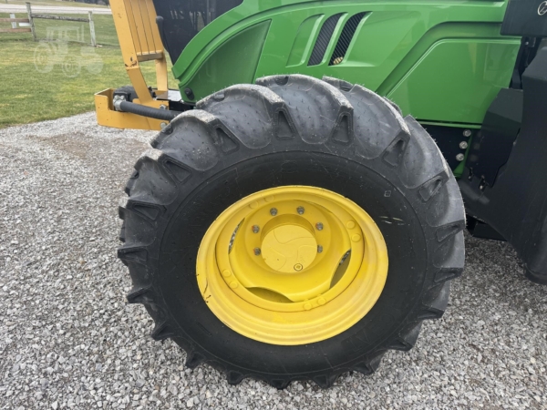 2018 John Deere 6110M Tractor
