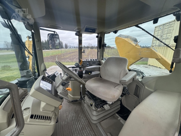 2018 John Deere 6110M Tractor