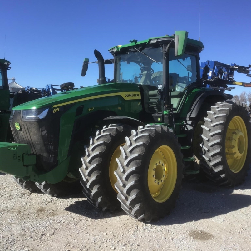 2023 JOHN DEERE 8R 340 Tractor – 340 HP, IVT Transmission, Premium Comfort, ActiveSeat II, 5 SCVs, Extended Warranty