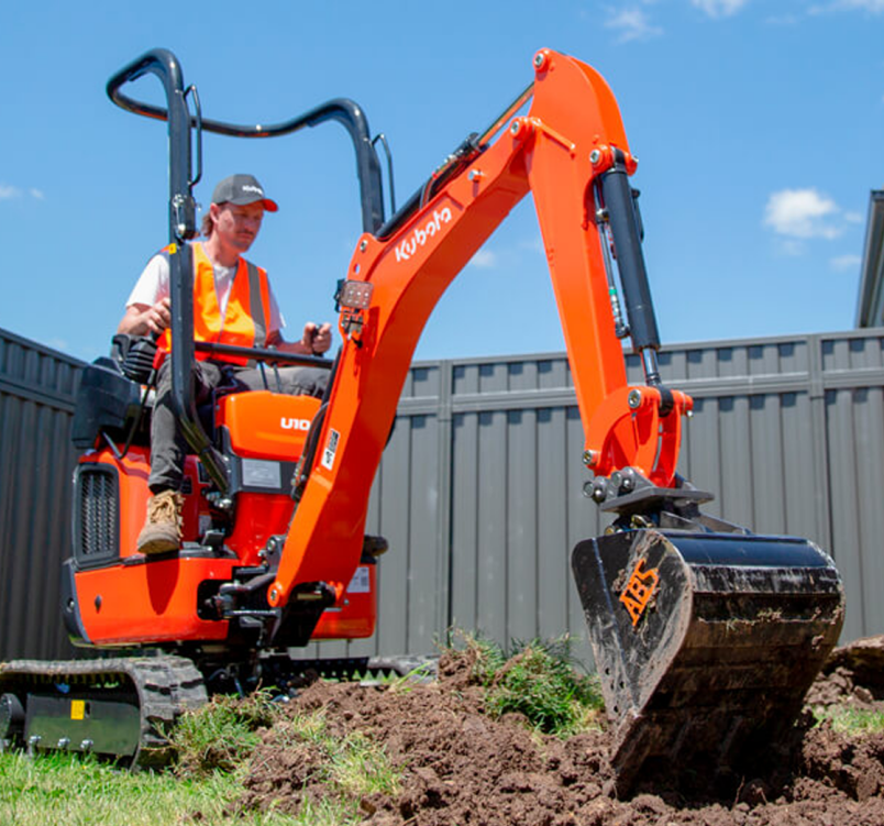 Kubota U10-5 Excavator working in a narrow space