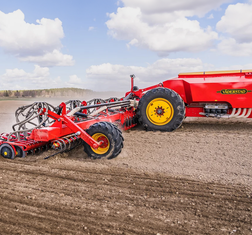 Väderstad Inspire 1200C/S Seed Drill planting in large field